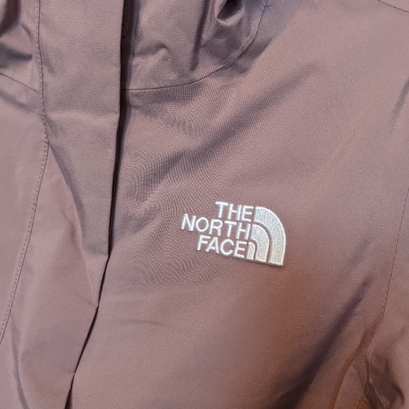 The North Face Rain Parka - Picture 3 of 5